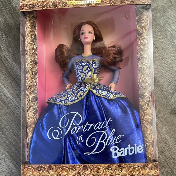 Collector Barbie - Picture 1 of 1